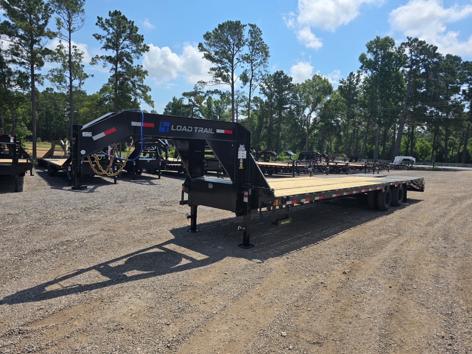 2027 Load Trail HH 102X36 Deckover Flatbed Gooseneck Trailer 40K LB - Image 3
