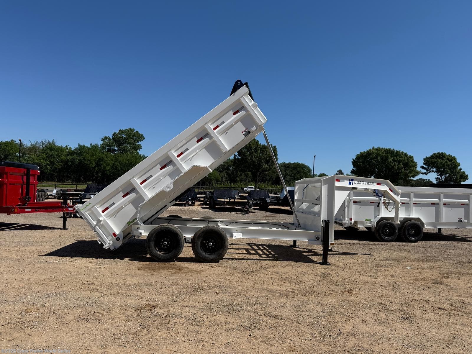 2026 Load Trail DG 83" x 16' Telescopic Gooseneck Dump Trailer 7GA - Image 2